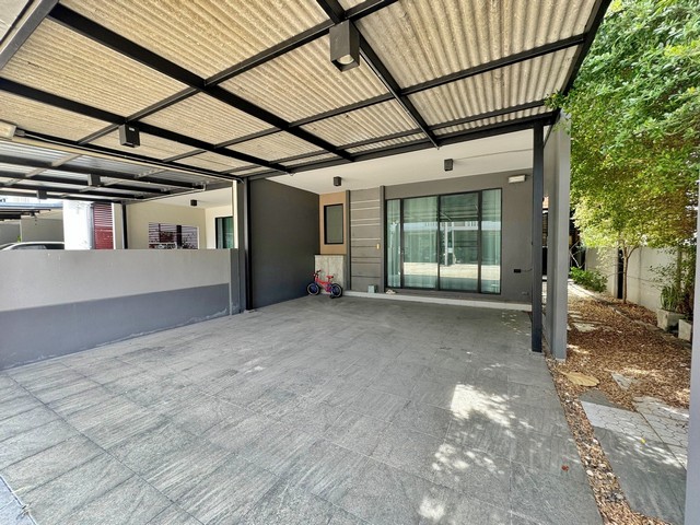 เดอะทรัสต์ ราชพฤกษ์ รัตนาธิเบศร์ 30 ตร.ว. หลังมุม ต่อเติมครบ พร้อมเข้าอยู่ ใกล้สวนส่วนกลาง