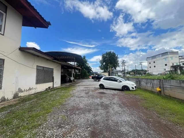 ขายที่ดิน 282 ตรว. ถ.อุดรดุษฎี อ.เมืองอุดรธานี ติดถนนใหญ่ ทำเลในเมือง