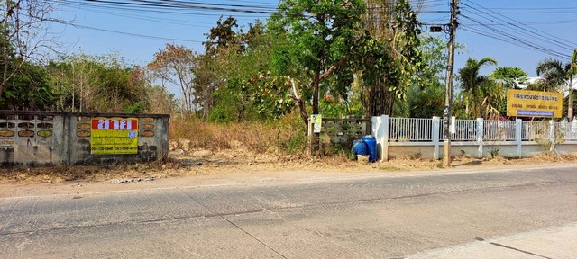 ขายด่วน ที่ดิน 1-0-07 ไร่  ใกล้ห้วยหลัว ติดคำปุ่นคาเฟ่ เมืองชัยภูมิ  ZE810