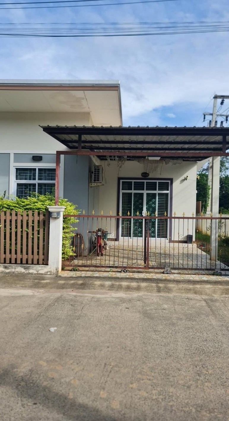 ขายทาวน์เฮ้าส์มือสองเมืองสุราษฎร์ธานี จังหวัดสุราษฎร์ธานี