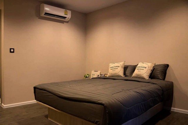 Tropicana BTS Erawan Clean safe private 8th floor BTS Erawan