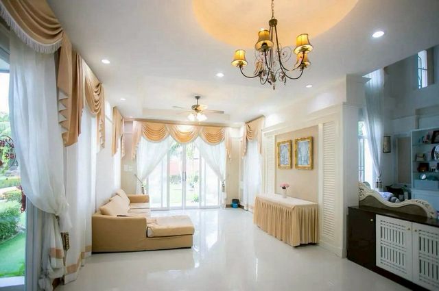 ขาย 21 ล้าน – #หนองจ๊อม #สันทราย บ้านเดี่ยว 2 ชั้น พร้อมสระว่ายน้ำ #บ้านในโครงการคุณภาพ พื้นที่กว้างขวาง เหมาะสำหรับอยู่อาศัยหรือทำโฮมออฟฟิศ