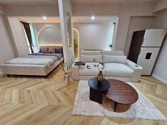 ศรีอนันต์ คอนโด ราคาเพียง 1.39 ล้าน 39 ตรม. #ห้องมุม ตกแต่งสวย #เฟอร์นิเจอร์ครบ #หิ้วกระเป๋าพร้อมเข้าอยู่ได้เลย #ใกล้เซ็นทรัลเฟสติวัล