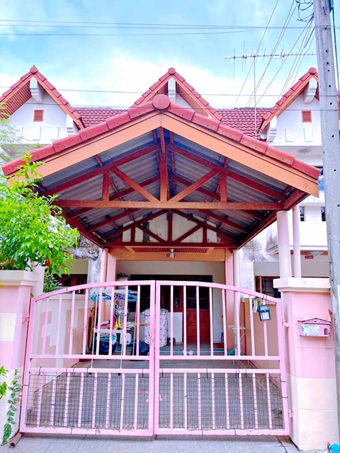  บิ๊กซี สุขาภิบาล3 1.2กม.พร้อมอยู่ รามคำแหง 180-186  22ตรว โลตัส  รถไฟฟ้าสายสีส้ม เคหะรามคำแหง ให้เช่า ทาวน์โฮม 2 ชั้น 2นอน 2น้ำ 