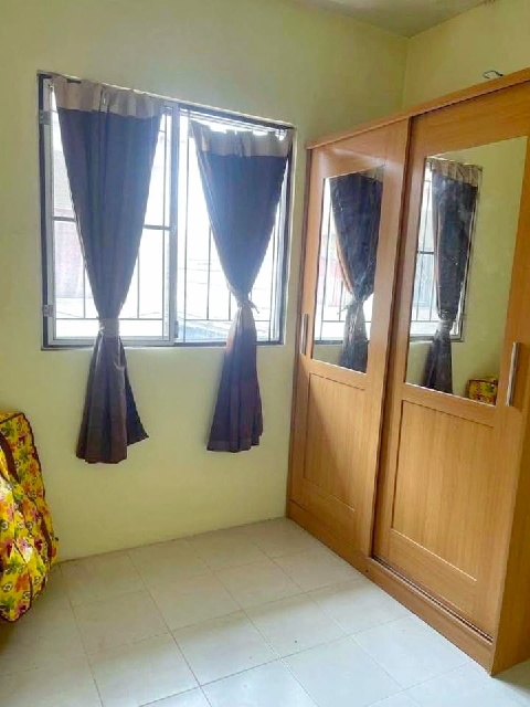 รร.ยอแซฟอุปถัมภ์ 1.6 กม.3 นอน  บิ๊กซี อ้อมใหญ่ 2.1 กม. วัดเทียนดัด ให้เช่าทาวน์เฮาส์ 2 ชั้น 24 ตร.วา.204 ตร.ม