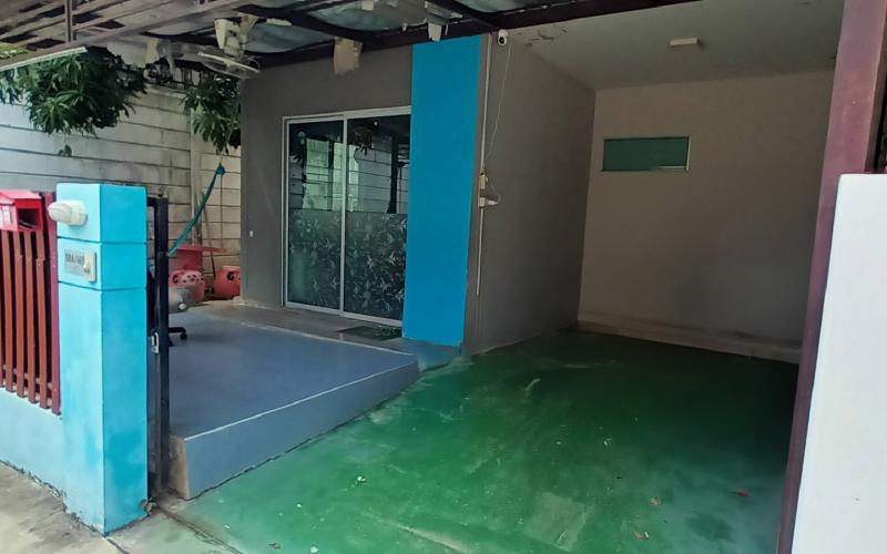 ขายด่วน! ทาวน์เฮ้าส์หลังริม มบ.พฤกษาวิลล์55/2 วงแหวน-รามอินทรา​ 2ชั้น 3ห้องนอน 2ห้องน้ำ ขนาด24ตร.ว. ใกล้ห้างแฟชั่นไอส์แลนด์