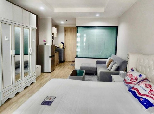 ห้องเช่าศรีราชา พร้อมเฟอร์ ลัดดาพลัส คอนโดมิเนี่ยม วิวสวน + สระว่ายน้ำ TP-C1255