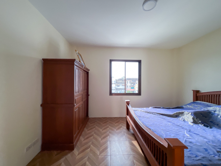 อาคารพาณิชย์ 3 ชั้น 3 ห้องนอน 4 ห้องน้ำ ให้เช่า ในตัวเมืองหน้าทอน เกาะสมุย ทำเลติดถนนวงแหวน ใกล้ท่าเรือและตลาด