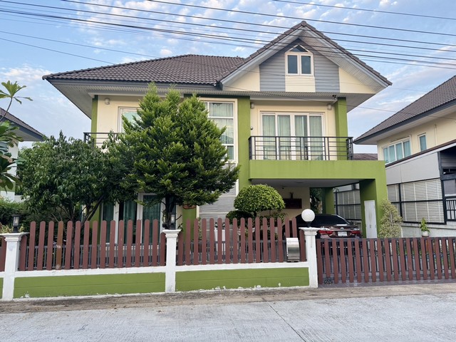 ขายๆบ้านเดี่ยว 2 ชั้นครึ่ง บ้านกรีนลีฟ ซ.ราษฎร์อุทิศ แขวงแสนแสบ เขตมีนบุรีกรุงเทพ