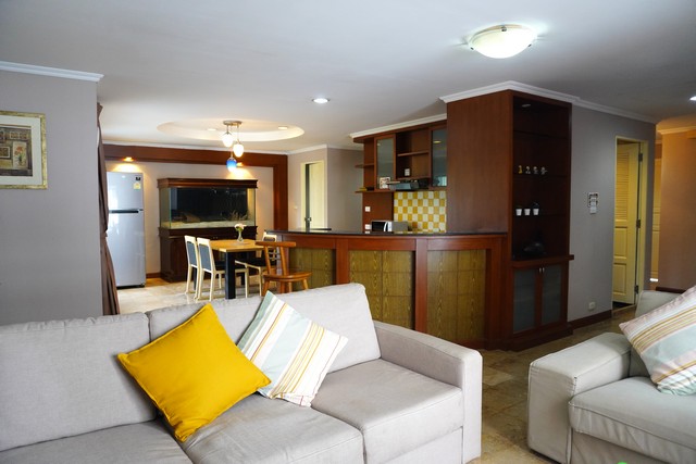 เช่า คอนโด 4 ห้องนอน ยังเพลส ซอยประสานมิตร (สุขุมวิท 23)- Young Place Condo Sukhumvit 23