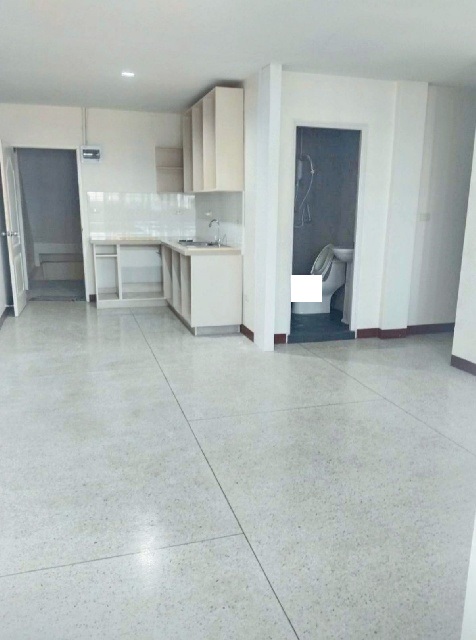 เซ็นทรัลพลาซ่า ระยอง 3.2 กม. ห้องชุด อพาร์ทเม้นท์ 30 ตร.วา.120 ตร.ม.ห้องชุดหรูแต่งใหม่ 2 นอน 2 น้ำ รร.นานาชาติระยอง 4.8 กม.ติดถนนใหญ่