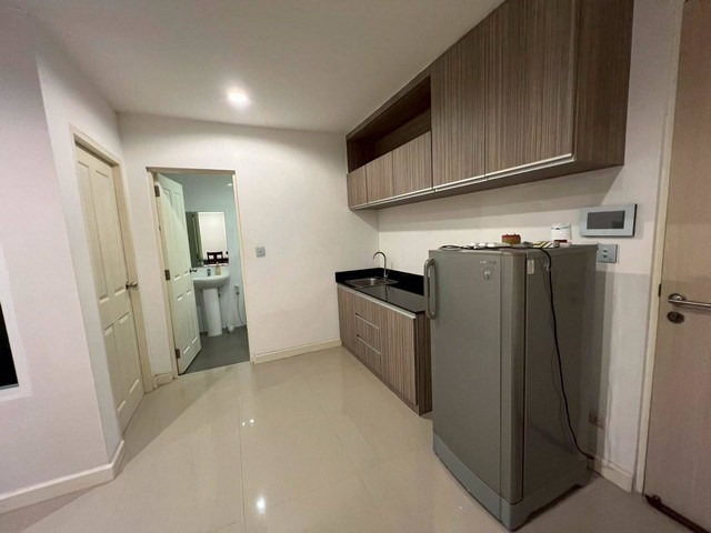 ให้เช่าคอนโด เดอะ ซีรี่ส์ อุดมสุข ห้องมุม วิวสระว่ายน้ำ พร้อม เฟอร์นิเจอร์