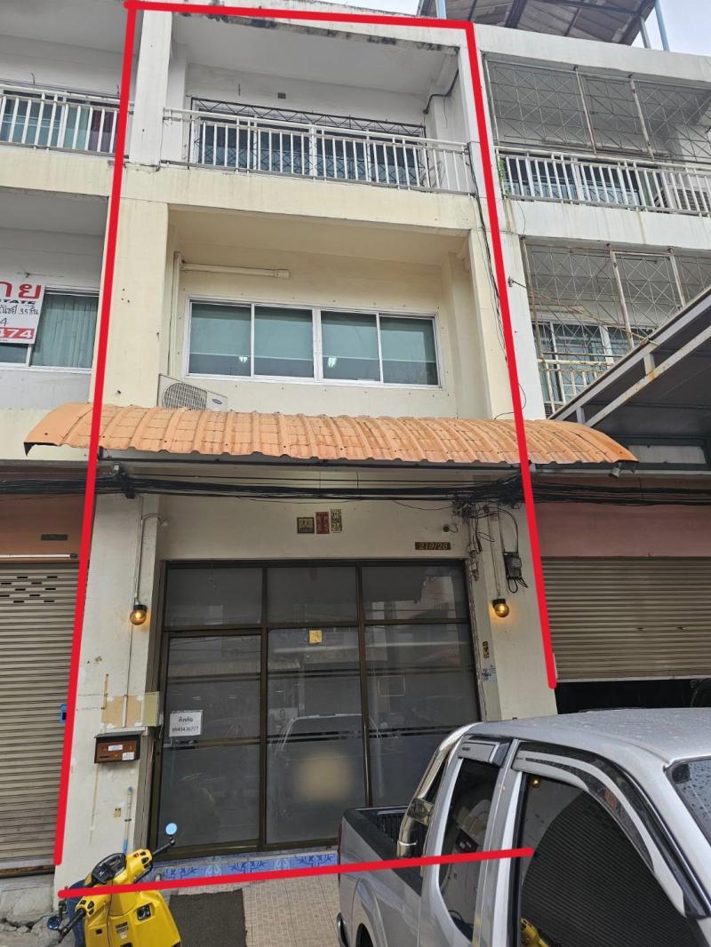 ขายด่วน! อาคารพาณิชย์ 3.5 ชั้น ทำเลทองใจกลางปากเกร็ด