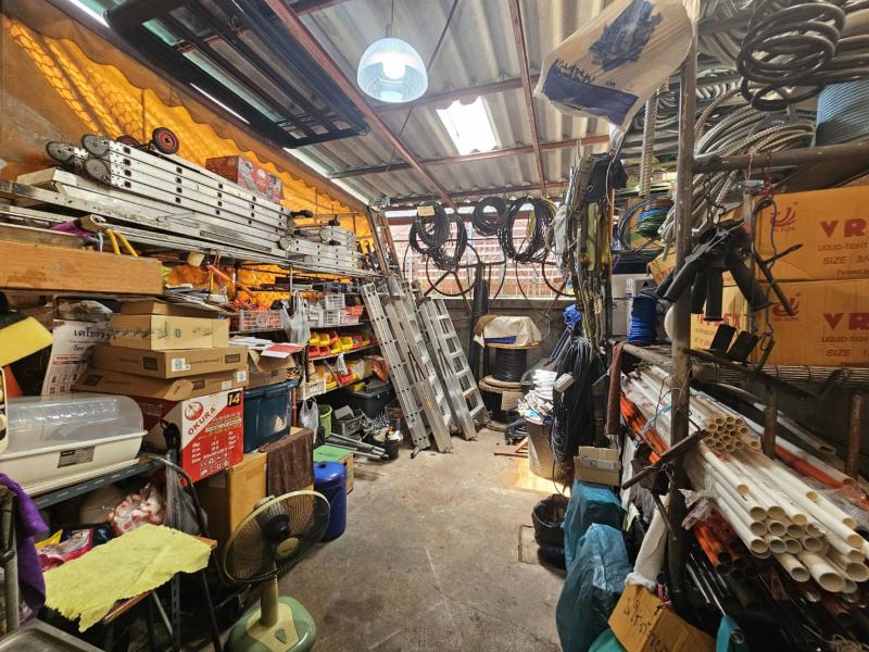 ขายด่วน! อาคารพาณิชย์ 3.5 ชั้น ทำเลทองใจกลางปากเกร็ด