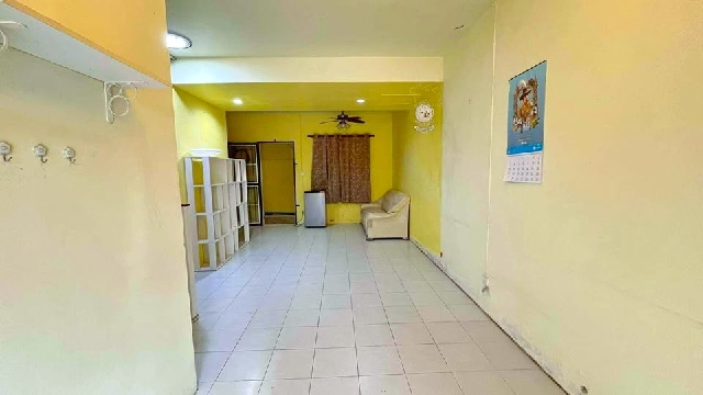 ให้เช่าทาวน์เฮาส์ 2 ชั้น 25 ตร.วา.วัดเทียนดัด บิ๊กซี อ้อมใหญ่ 2.1 กม.200 ตร.ม.รร.ยอแซฟอุปถัมภ์ 1.6 กม.3 นอน