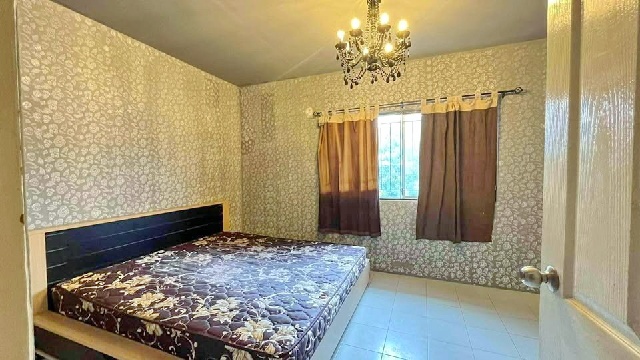 วัดเทียนดัดรร.ยอแซฟอุปถัมภ์ 1.6 กม.3 นอน  บิ๊กซี อ้อมใหญ่ 2.1 กม. ให้เช่าทาวน์เฮาส์ 2 ชั้น 24 ตร.วา.204 ตร.ม