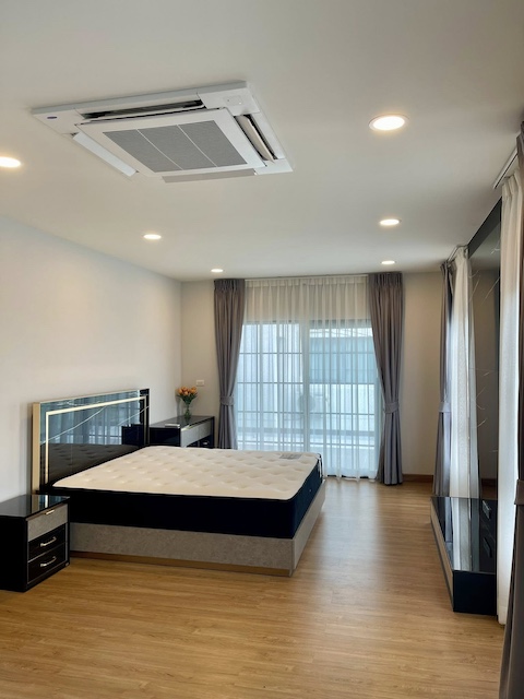 BH3578 | ให้เช่า-ขายบ้านเดี่ยว Centro บางนา เฟส 2 แปลงมุม พื้นที่กว้าง สไตล์รีสอร์ท ใกล้เมกาบางนา พร้อมฟิตเนสครบในตัวบ้าน