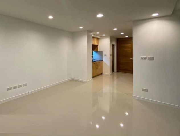 ให้เช่าทาวน์โฮม 3 ชั้น อาคาร ซอยชูจิตารมย์ สุทธิสาร 4 ห้องนอน 2 ห้องน้ำ ใกล้ MRT สุทธิสาร