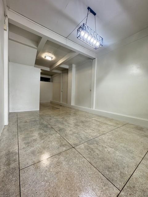 ให้เช่าทาวน์เฮ้าส์ 2 ชั้น 4 ห้องนอน ย่านโชคชัย 4 ใกล้ตลาดโชคชัย 4 เพียง 650 เมตร ใกล้รถไฟฟ้าสายสีเหลือง บ้านเปล่า ไม่มีแอร์ ไม่มีเฟอร์