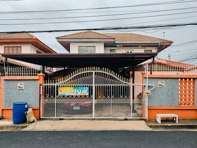 ขายบ้านเดี่ยว 2 ชั้น หลังมุม หมู่บ้านบัวทอง อำเภอบางบัวทอง จังหวัดนนทบุรี เนื้อที่ 60 ตารางวา