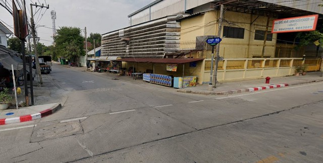 ขายด่วน พื้นที่ดิน ที่ดินถมแล้ว ซ.สวนผัก 50 0 SQ.WA 0 NGAN 1 RAI 20000000 THB ใกล้กับ ห่างถนนสวนผัก ประมาณ 600 ม. และห่างถนนกาญจนาภิเษก (ทางหลวงหมายเลข 9 กม.) ประมาณ 1 กม. GOOD