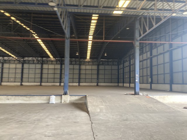  ให้เช่าโกดัง 2960 ตารางเมตร  บางกระดี่ ซอย  16 พระราม 2  รถเทรลเลอร์ 40 ฟุต เข้าออกได้ 