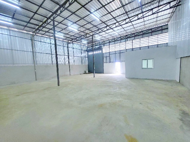 ให้เช่าโรงงาน อย.และ รง.4 ตลาดแครายพลาซ่า 650 ม.โกดัง 105ตร.วา.355ตร.ม.  ตลาดนัดวาสนาบางน้ำจืด 1.3 กม.