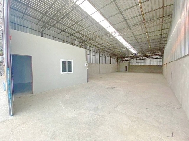 ตลาดสดมหาชัย 2.9 กม. 98ตร.วา.วัดบางปิ้ง 1.5 กม. ให้เช่าโรงงาน โกดัง  308ตร.ม  อย.และ รง.4 .1 นอน รพ.วิชัยเวช 3.8 กม. รร.เทศบาลนาดี 1.2 กม.