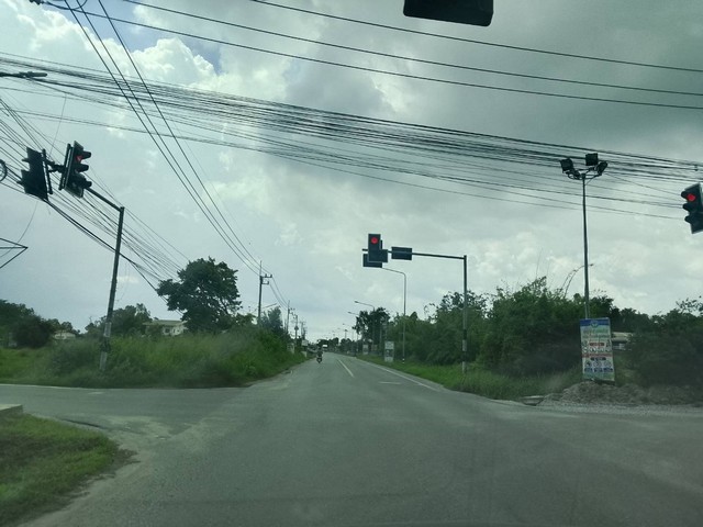 ขายที่ดินสำนักบกชลบุรี ที่ดิน 92 ตารางวา สำนักบกเมืองชลบุรี ที่ดินติดถนนคอนกรีต