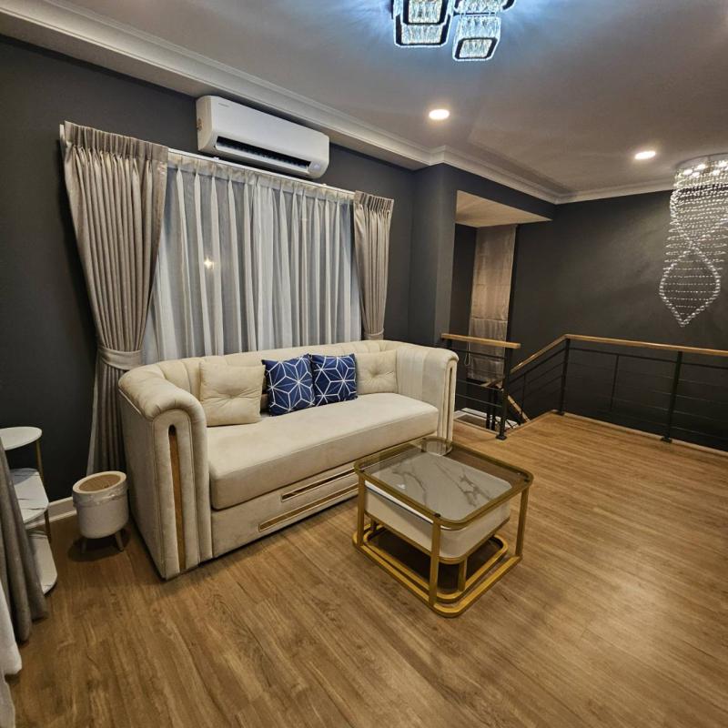 ให้เช่าบ้านเดี่ยว เซนโทร บางนา Fully Furnished 4 ห้องนอน   5 ห้องน้ำ
