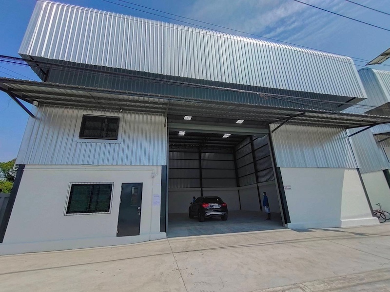 BST862 ให้เช่าโกดังพร้อมสำนักงาน – ลาดกระบัง ซอย 14/1 พื้นที่ใช้สอยรวม: 300 ตร.ม. ใกล้สนามบินสุวรรณภูมิ