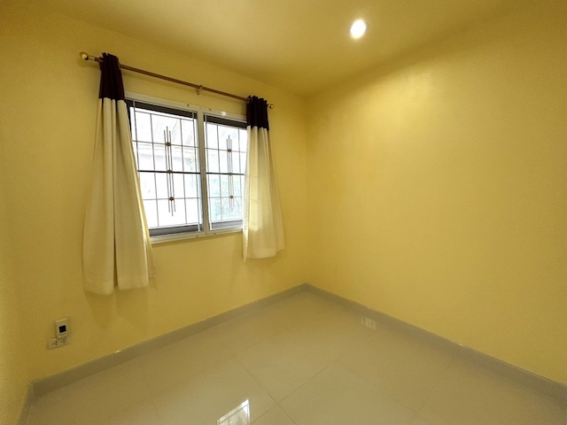 BH3679 ให้เช่าทาวน์เฮาส์ 2 ชั้น พัฒนาการ 32 โครงการ Pruksa Ville Pattanakarn ใกล้ BTS อ่อนนุช และ Airport Link พร้อมอยู่ เลี้ยงสัตว์ได้