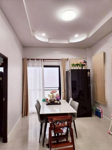 บ้านให้เช่า 20,000 บาท/เดือน – #วิวทุ่งนา บรรยากาศสงบ ใกล้เมืองเชียงใหม่ #สไตล์โมเดิร์น #พร้อมเฟอร์นิเจอร์ครบ เข้าอยู่ได้ ส.ค. 2568