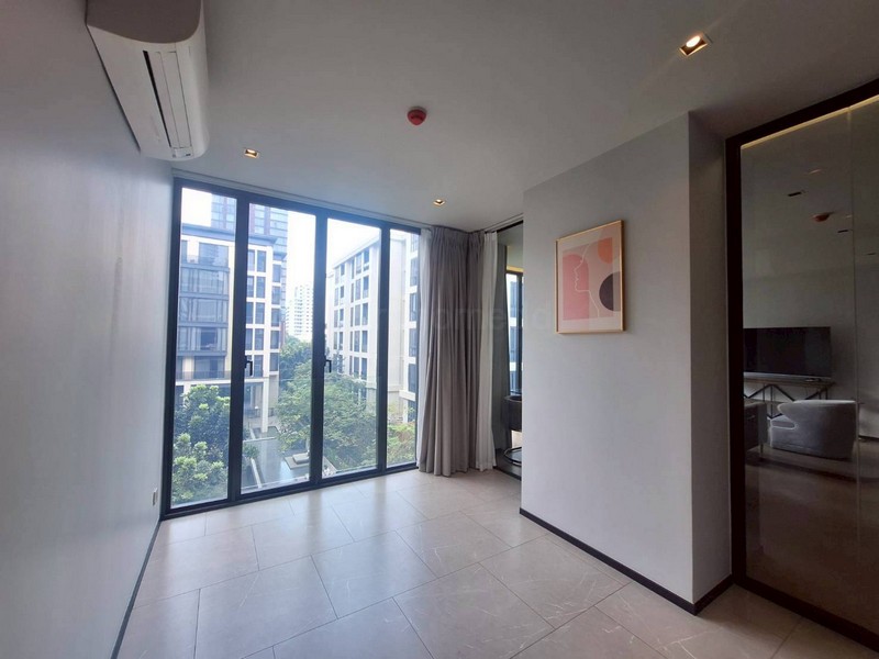 ให้เช่าห้องชุด The Reserve 61 Hideaway 158ตรม 3ห้องนอน 3ห้องน้ำ วิวสระว่ายน้ำ เฟอร์นิเจอร์ครบ พร้อมเข้าอยู่ - ghd000595R