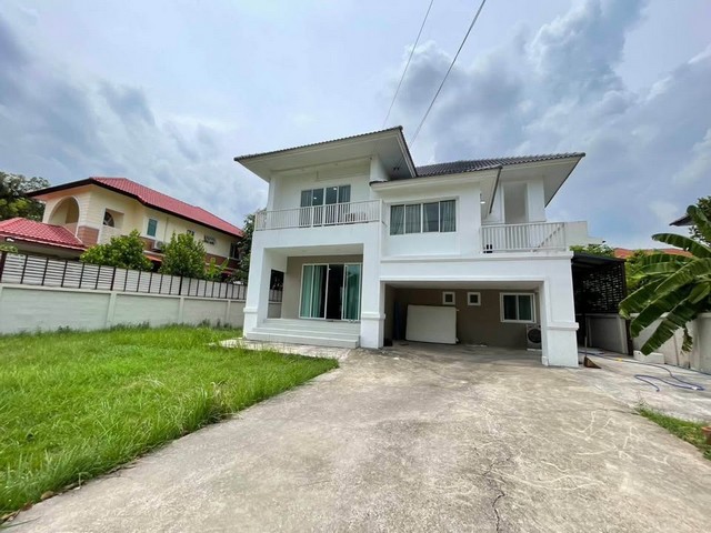 บ้านลลิล อินเดอะพาร์ค วัชรพลพหลโยธิน ทางด่วนเอกมัย-รามอินทรา