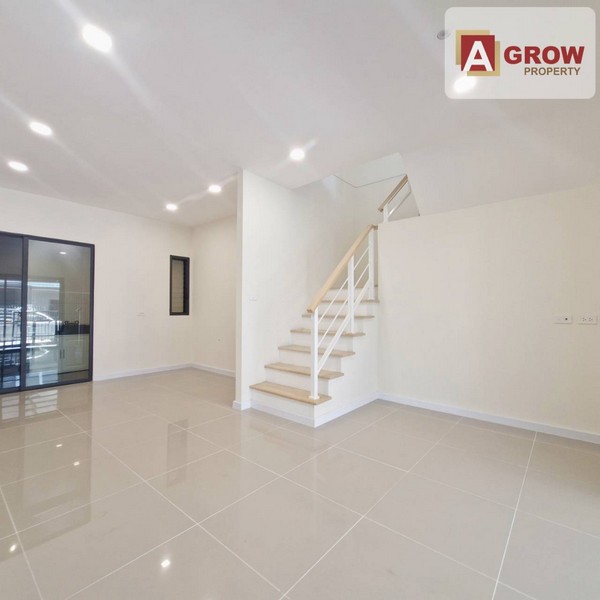 หมู่บ้านพาทิโอ กิ่งแก้ว บ้านรีโนเวทใหม่ พร้อมเข้าอยู่ได้เลยค่ะ