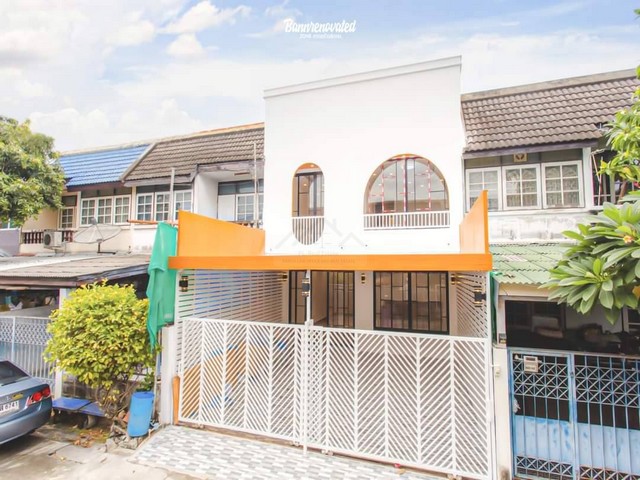 ขายทาวน์เฮ้าส์ 2 ชั้น รีโนเวทใหม่ Minimal Style หมู่บ้านประชากรไทย ซอยลาดพร้าว93 สวยพร้อมเข้าอยู่ 