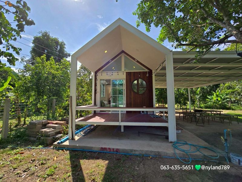 ขายบ้านสวน สไตล์นอร์ดิก ใกล้เขื่อนขุนด่าน 1 ไร่ ต.หินตั้ง อ.เมือง จ.นครนายก การเดินทางสะดวกเข้าซอยจากถนนสี่เลนเพียง 60 เมตร