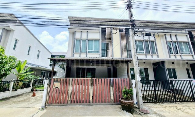 ทาวน์โฮม พลีโน่ ติวานนท์ - แจ้งวัฒนะ ปากเกร็ด หลังมุม 