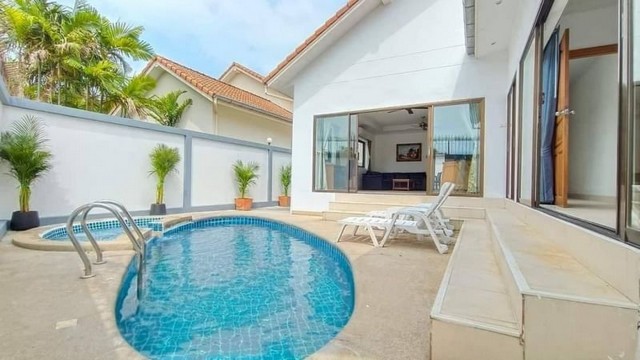 ให้เช่าบ้านพลูวิลล่าพัทยา พร้อมเข้าอยู่ ห่างจากหาดจอมเทียนเพียง 1 กม. FP-H0596 