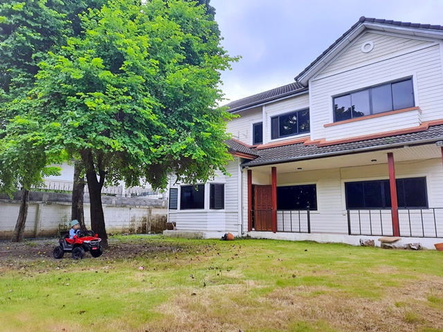 ให้เช่า คฤหาสน์ 2 ชั้น 152ตร.วา. 352ตร.ม. 3-5นอน เมกะ บางนา 2.6 กม. ตลาดกิ่งแก้ว 1.2กม.พร้อมเฟอร์ บางนา-ตราด กิ่งแก้ว