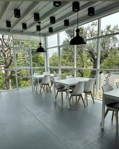 ขายกิจการคาเฟ่ศรีราชาชลบุรี บนเนื้อที่1ไร่ 2.งาน 44.5. ตรว. พื้นที่งอกใช้ประโยชน์ได้ 3 งาน 