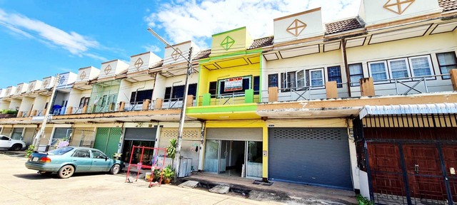 ตึก - 22 ตรว. 2 ห้องนอน 2 ห้องน้ำ ใกล้ - NEW!