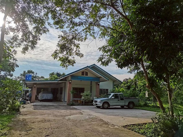 ขายบ้านสวยพร้อมอยู่  2 ไร่ บ้านคุยนางขาว  ใกล้ อบต.หนองกอมเกาะ  เมืองหนองคาย