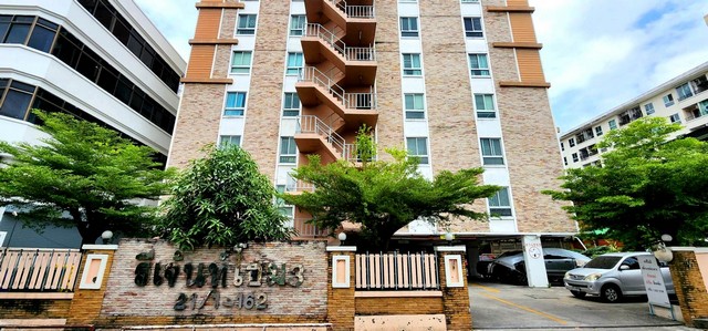 คอนโดมิเนียม รีเจ้นท์ โฮม 3 Regent Home 3 2 Bedroom 2000000 BAHT. ไม่ไกลจาก รถไฟฟ้า MRT พหลโยธิน Hot!! ใกล้เซ็นทรัลรามอินทรา ใกล้มหาวิทยาลัยศรีปทุม มหาวิทยาลัยเกษตรศาสตร์ ไอทีสแควร์ โลตัสหลักสี่ มหาวิทยาลัยราชภัฎพระนคร ตลาดยิ่งเจริญ วัดพระศรีมหาธาตุ 