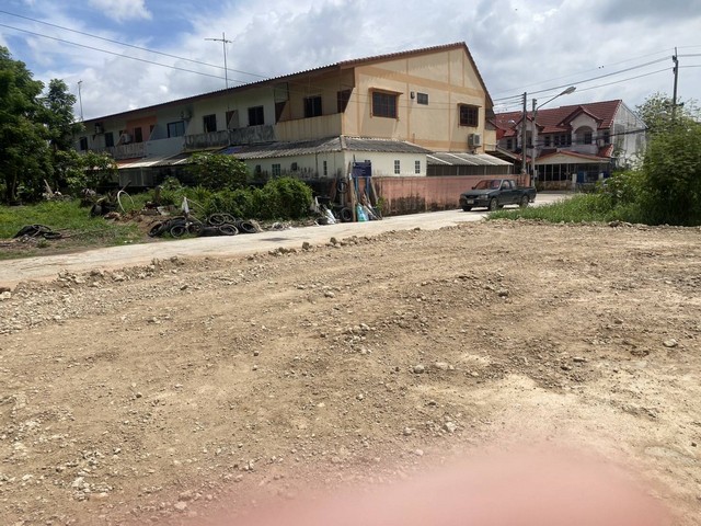 ขายที่ดินถมแล้วแปลงสวย เขตเทศบาล ตำบลอุทัยใหม่ อำเภอเมืองอุทัยธานี จังหวัดอุทัยธานี เนื้อที่ 98 ตารางวา