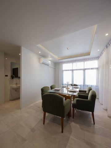 ขายบ้านเดี่ยว 2ชั้น แปลงหัวมุม 67.6 ตรว ทำเลดีมาก ลาดพร้าวตอนต้น(จตุจักร) บ้านสวพร้อมอยู่ เดินทางสะดวก ใกล้รถไฟฟ้า 3 สาย Bts และ Mrt