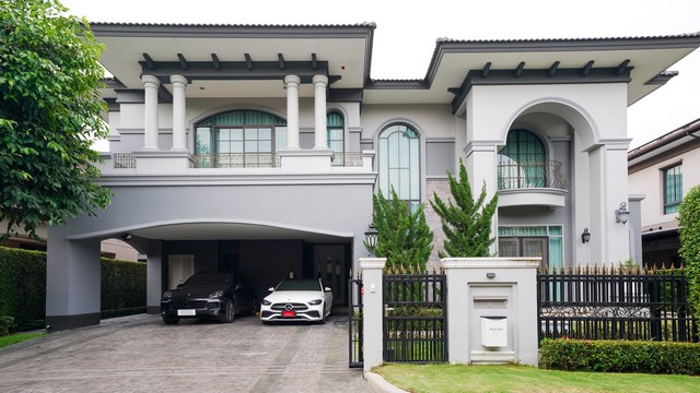 ขายบ้านเดี่ยวพร้อมอยู่ โครงการ the grand pinklao ขนาด 121 ตรว. 475 ตรม. แต่งครบทุกห้อง พร้อมเฟอร์นิเจอร์