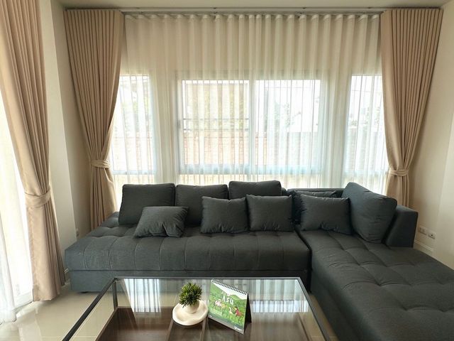 ขายต่ำกว่าราคาประเมิน เพียง 3.99 ล.เท่านั้น 67 ตรว. #วรารมย์เจริญเมือง (QHouse)​ #ซื้ออยู่เองหรือปล่อยเช่าได้ค่ะ #ใกล้ตลาดเจริญเจริญ