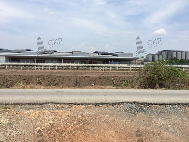 ที่ดินเปล่า ขนาด 3 ไร่ ตรงข้ามสิงห์เบเวอเรช ต.บัวปากท่า อ.บางเลน นครปฐม